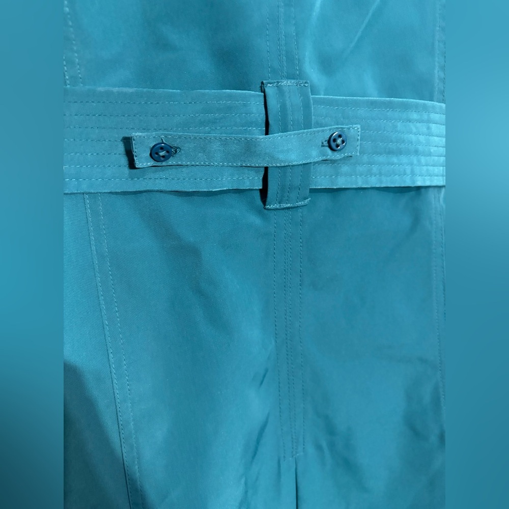 London Fog Women's Teal Trench Coat
Raincoat size M - Picture 3 of 15